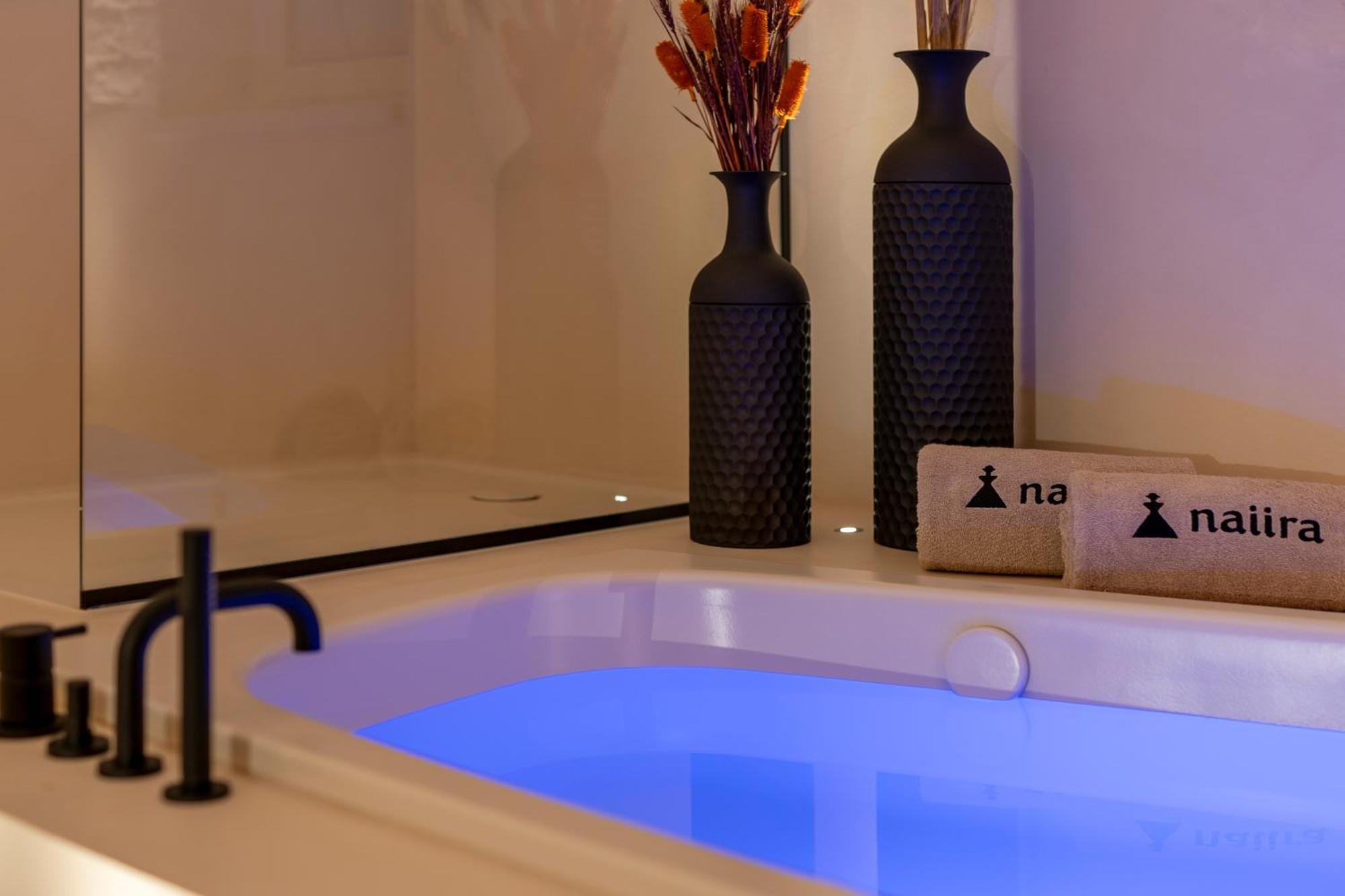 Апартаменты Naiira Luxury Trullo - Jacuzzi And Patio Альберобелло Экстерьер фото