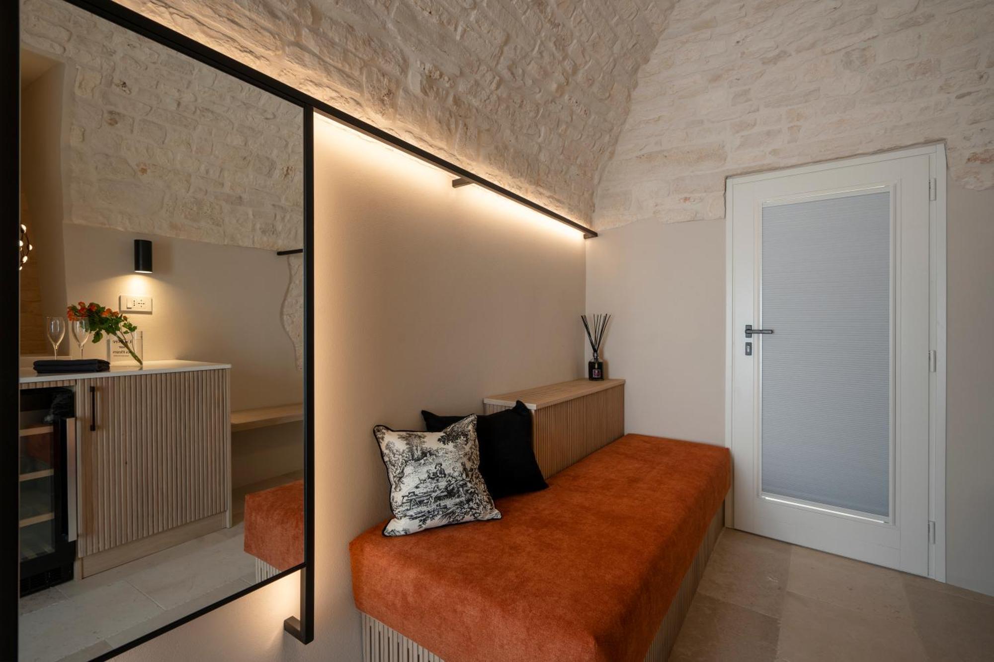 Апартаменты Naiira Luxury Trullo - Jacuzzi And Patio Альберобелло Экстерьер фото