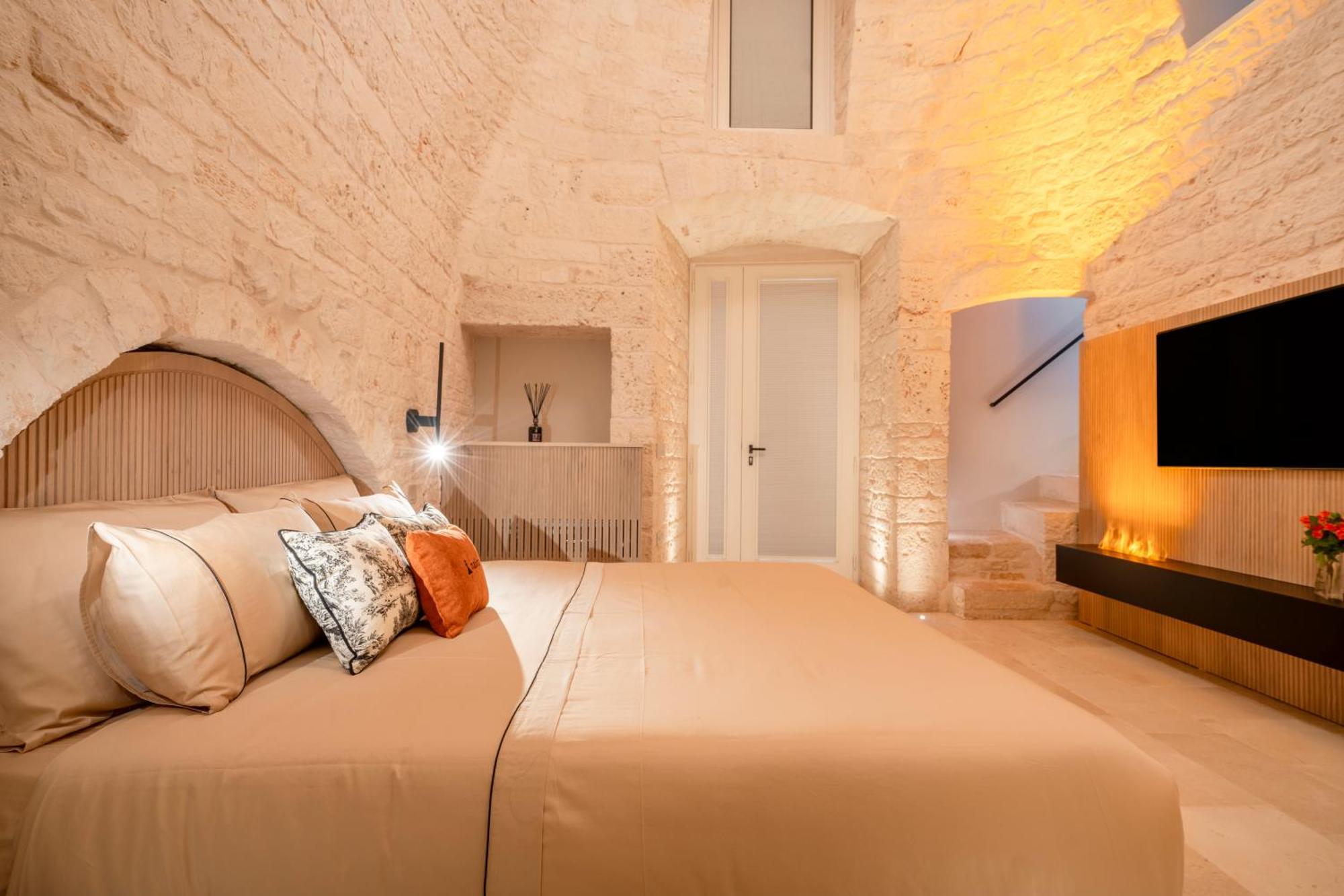 Апартаменты Naiira Luxury Trullo - Jacuzzi And Patio Альберобелло Экстерьер фото
